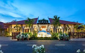 Bai Dinh Riverside Resort & Spa